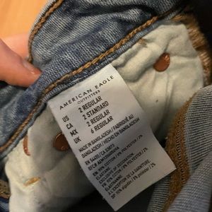 AMERICAN EAGLE JEANS